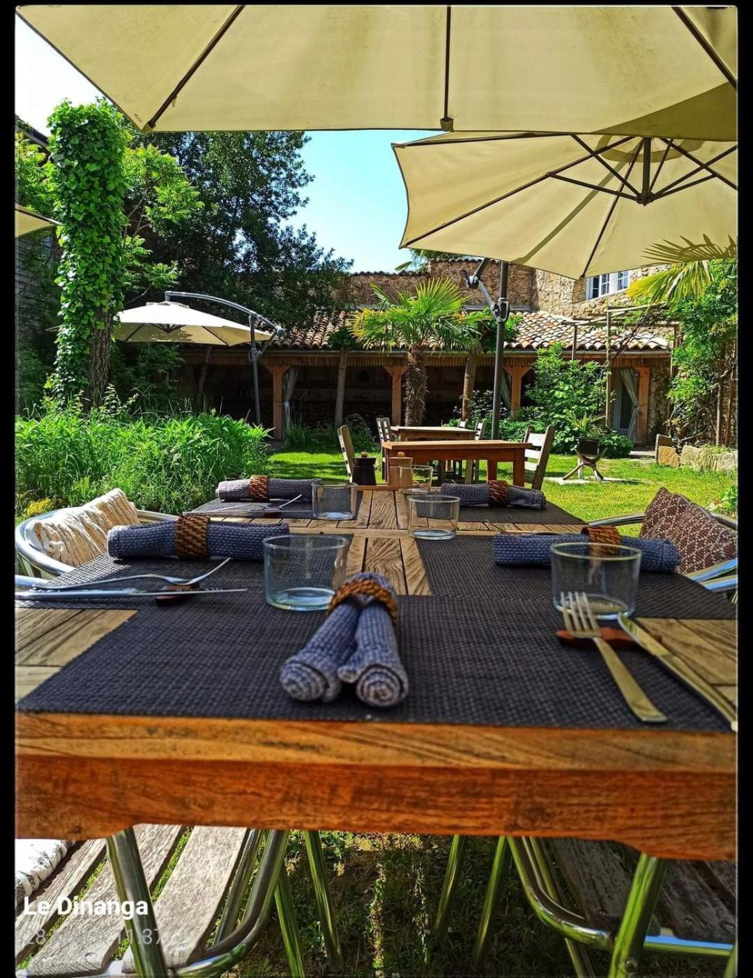 Le Dinanga Bed & Breakfast Leran Bagian luar foto