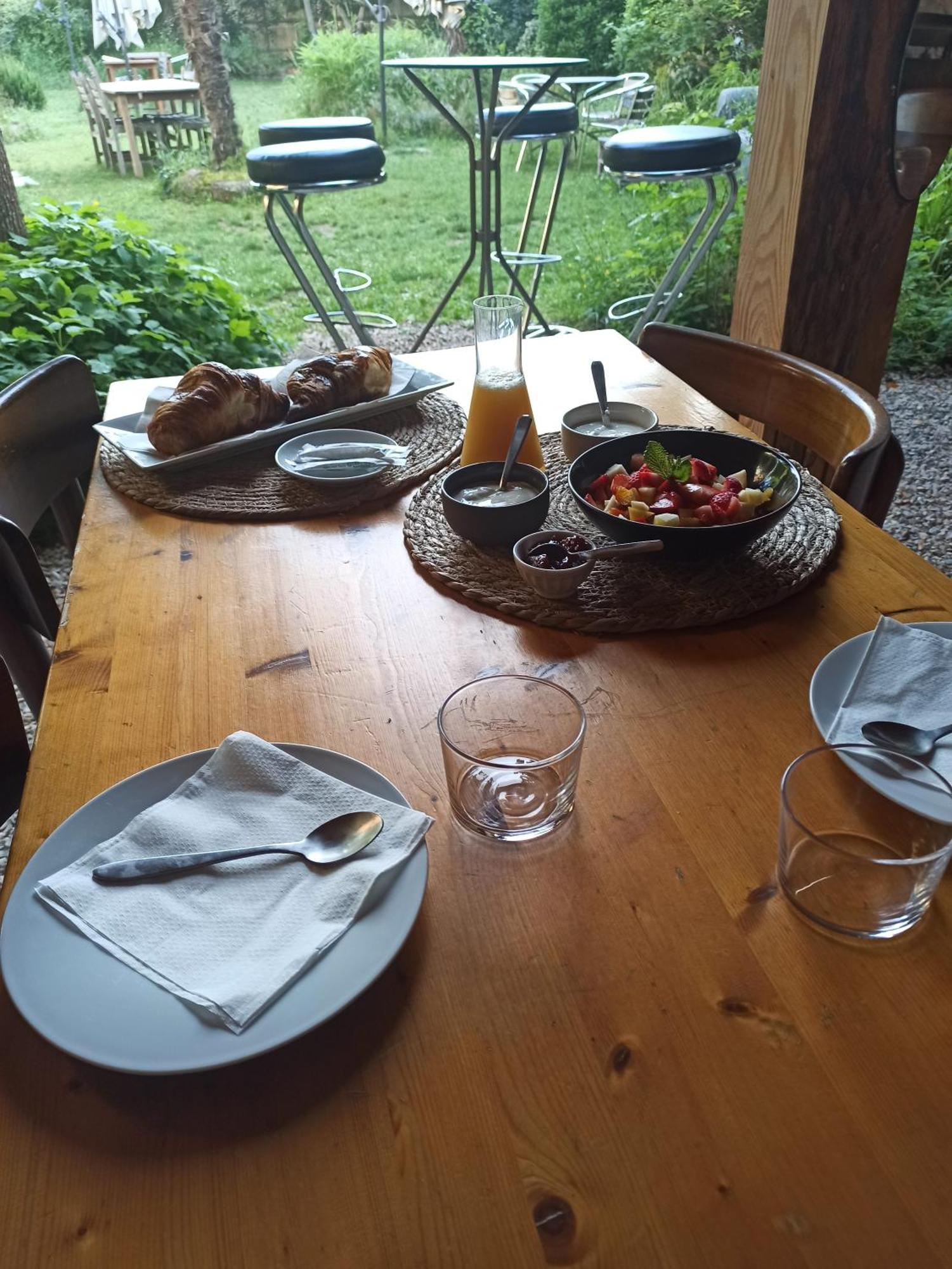 Le Dinanga Bed & Breakfast Leran Bagian luar foto